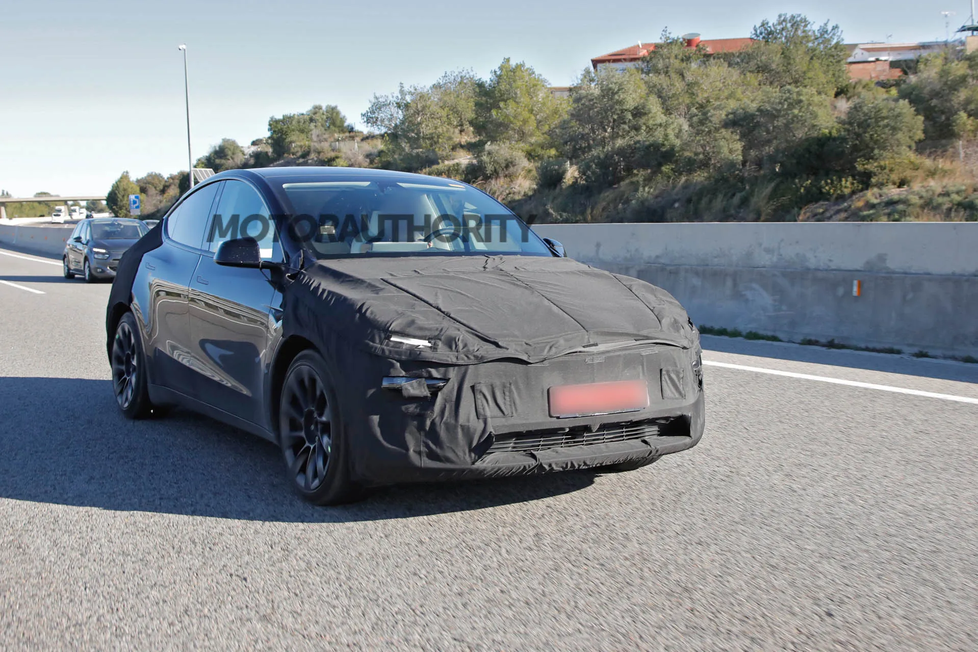 2026 Tesla Model Y Juniper Refresh Spied AUTOJUNCTION Autojunction 2026-tesla-model-y-juniper-refresh-spied-autojunction-autojunction