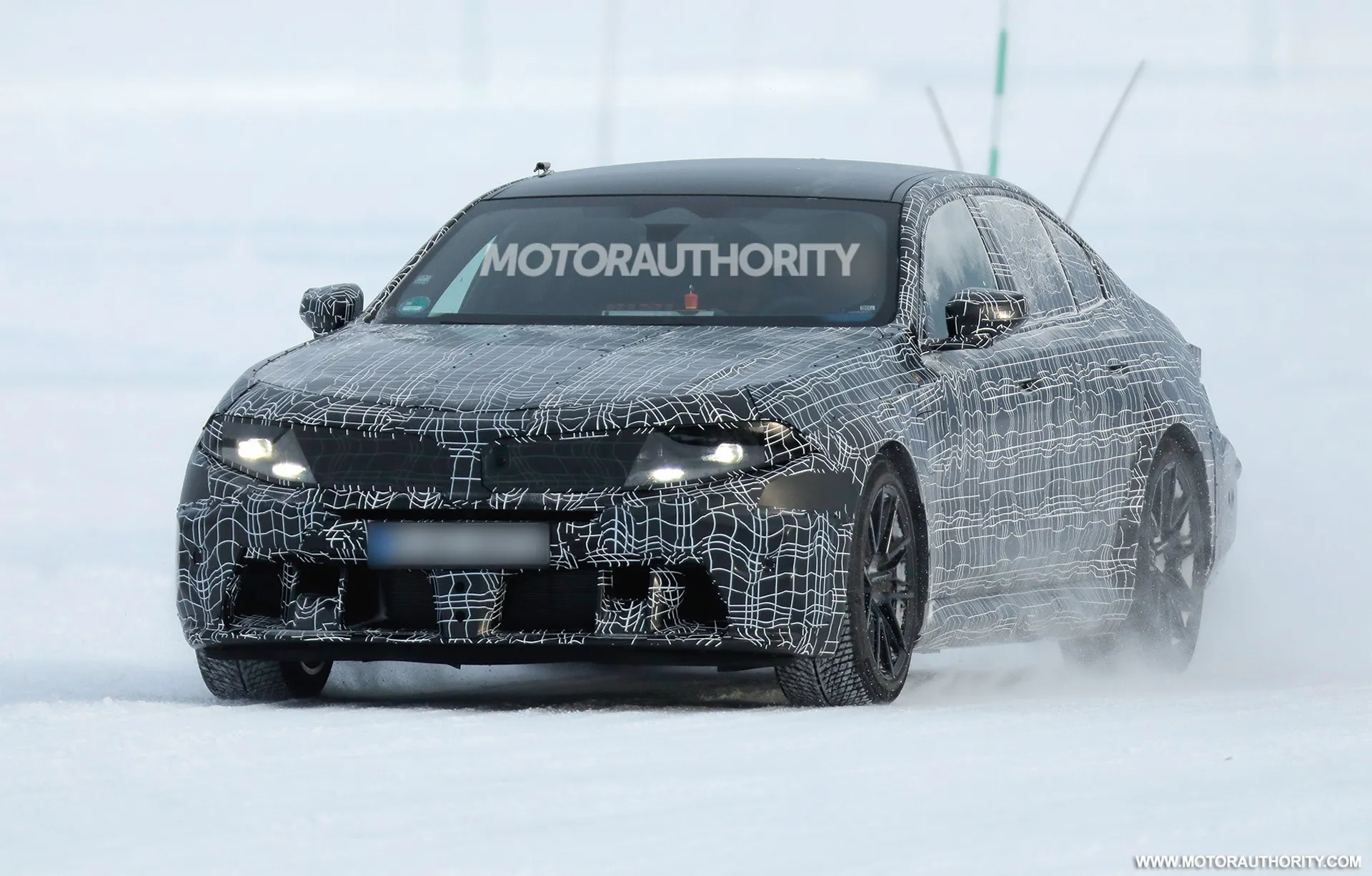 2028 BMW M5 spied with Neue Klasse-inspired styling AUTOJUNCTION