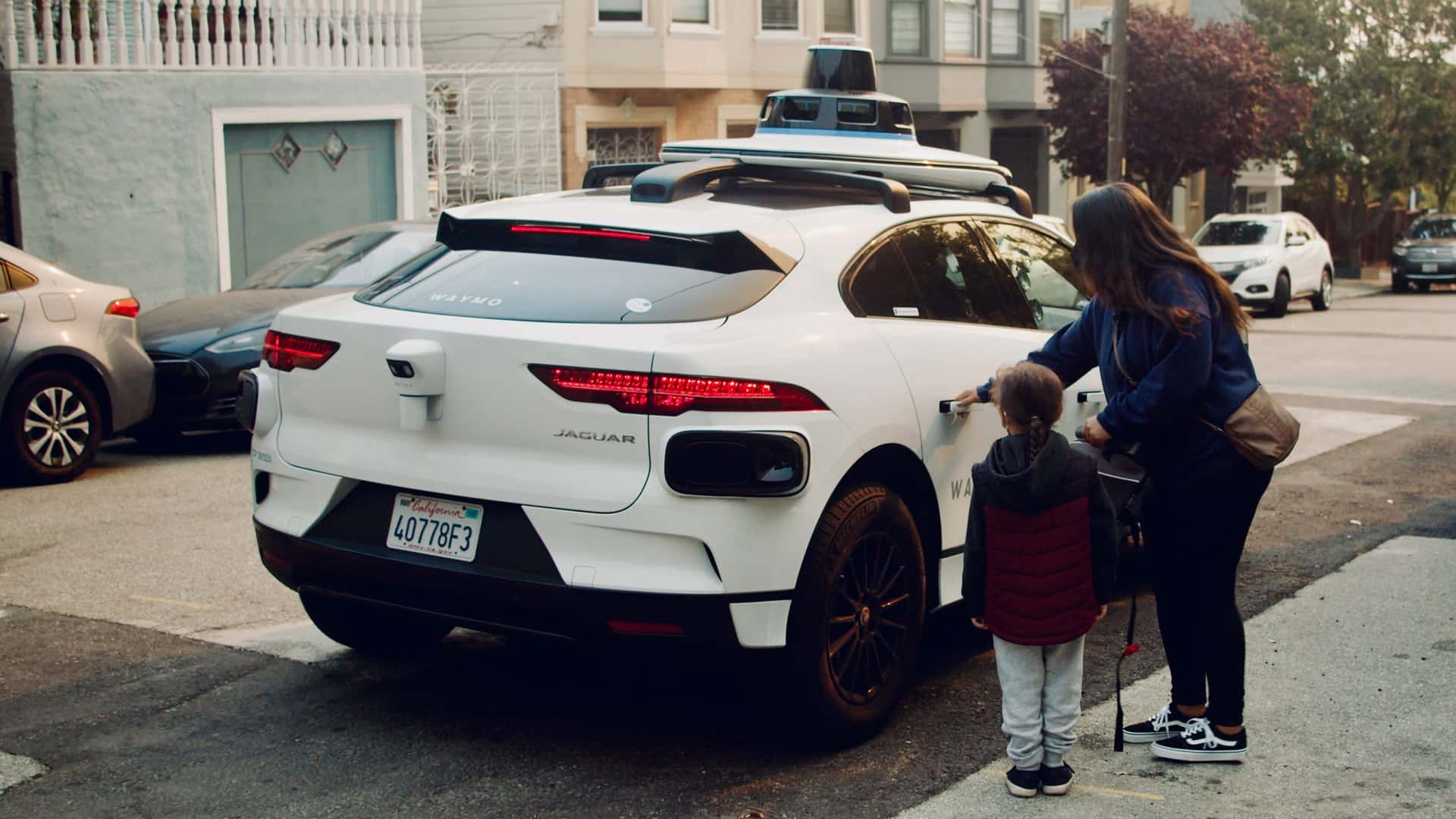 Waymo Recall: Nearly 4,000 Robotaxis Affected AUTOJUNCTION