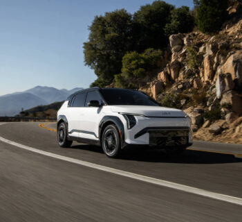 KIA EV3 NAMED “GREEN CAR OF THE YEAR®”AND CARNIVAL HYBRID NAMED “GREEN MINIVAN OF THE YEAR™” BY GREEN CAR JOURNAL AUTOJUNCTION